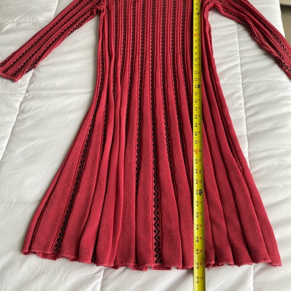 Vintage Pink Midi Dress – A Symphony of Grace - Picture 10 of 11